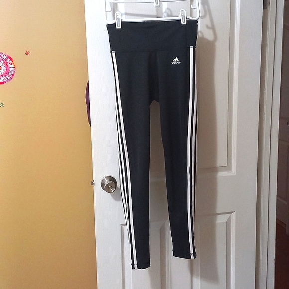 Adidas Activewear - Picture 6 of 7